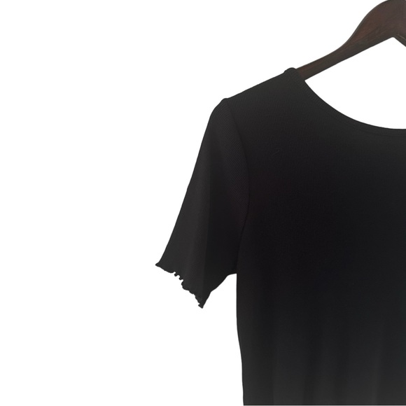 NEW Express Black Cropped Ruffle Trim Open Back Short Sleeve Tee Size Small - Picture 6 of 10